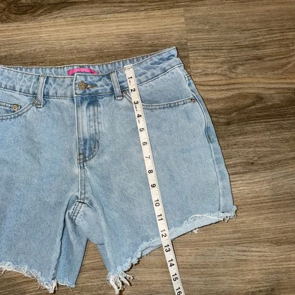 Edikted Denim Cutoff Shorts Light Wash High Rise Frayed Womens Medium - Picture 4 of 9